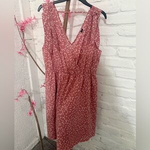 SHEIN Dusty Rose Heart Print V-Neck Midi Dress
